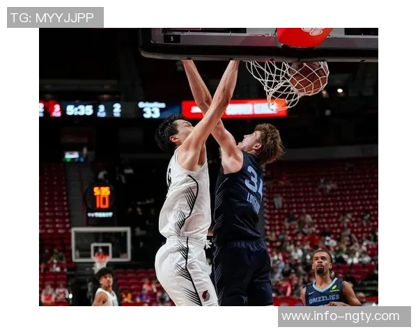 杨瀚森上半场未能登场开拓者暂时领先对手3分继续期待他的表现