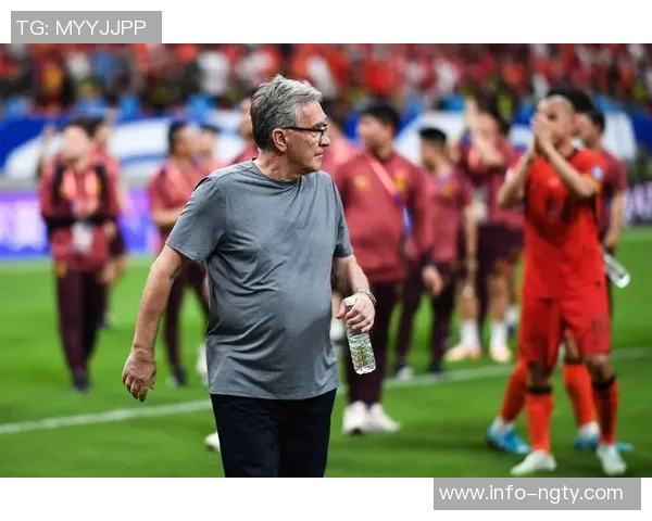 国足教练伊万未能发挥人才优势令人失望履历成疑