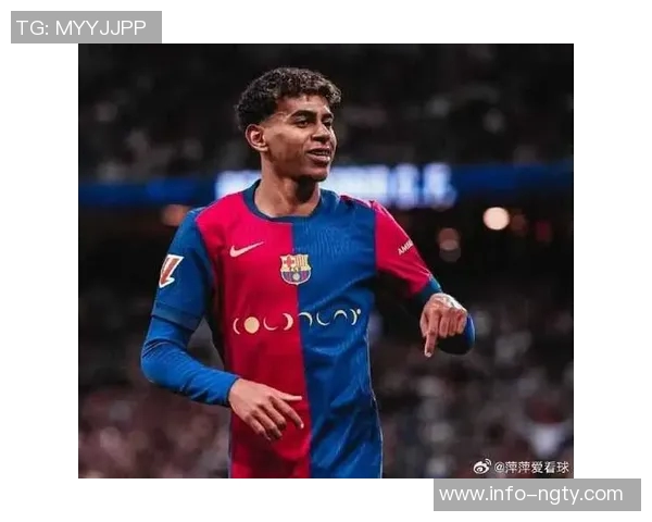 巴萨全新第四球衣发布向2005年经典国家德比致敬 巴萨全新第四球衣发布向2005年经典国家德比致敬