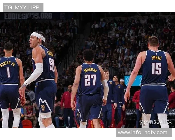 掘金队在加时赛中逆转胜利更衣室内欢庆艰难胜利的喜悦时刻 掘金队在加时赛中逆转胜利更衣室内欢庆艰难胜利的喜悦时刻